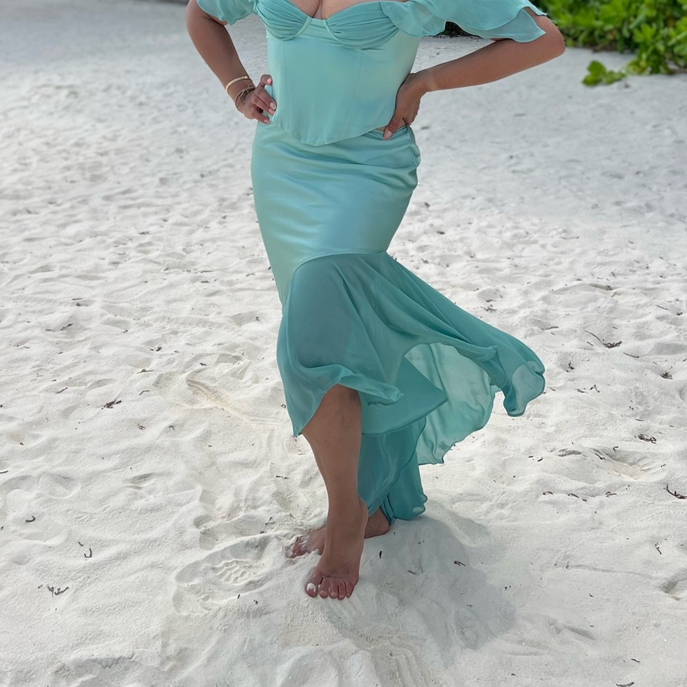 House of CB Asymmetrical Aqua Skirt - Picture 5 of 5